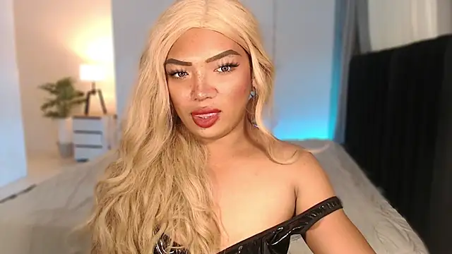 Ur Sexybuttercup69 online show from February 26, 6:45 am