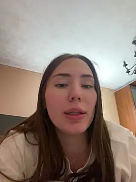 Arielle Vade online show from March 22, 6:44 pm