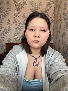 thecuteneighbour online show from February 22, 9:08 am