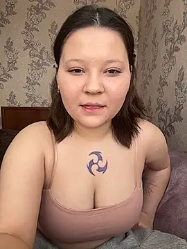 thecuteneighbour online show from February 27, 9:09 am