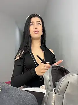 Snapshot of Aurora_404 chatting on April 5, 10:34 am Aurora 404 online show from April 5, 10:34 am