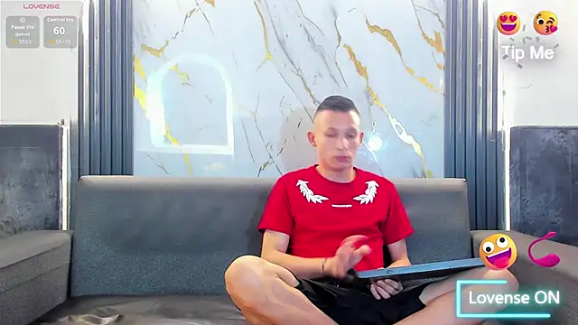 Isaak 26 online show from March 30, 11:00 am