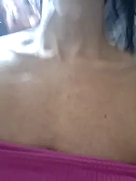 Snapshot of Alannys19 chatting on February 28, 4:02 am Alannys19 online show from February 28, 4:02 am