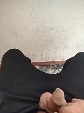 Snapshot of marioyesposa chatting on February 26, 8:30 pm marioyesposa online show from February 26, 8:30 pm