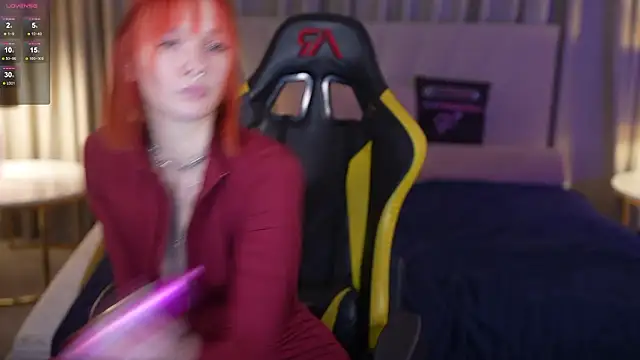 Snapshot of Nami_Tsunami054 chatting on February 10, 8:24 pm Nami Tsunami054 online show from February 10, 8:24 pm