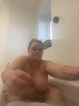 Piper Milf 36 online show from March 5, 5:09 pm