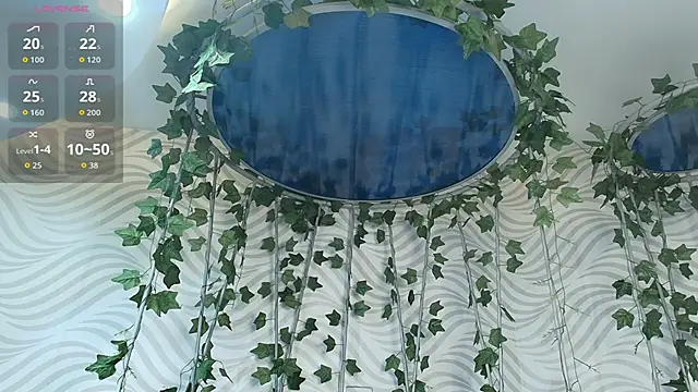 sophieBlair  online show from February 18, 7:10 pm