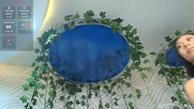 sophieBlair  online show from February 19, 7:32 pm