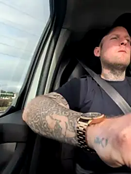 dave32000 online show from February 25, 1:43 pm