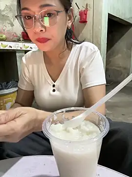 Snapshot of AYW-217 chatting on March 1, 4:36 am AYW-217 online show from March 1, 4:36 am