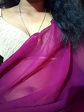 Snapshot of manu_sexy_ chatting on February 19, 9:16 am manu sexy online show from February 19, 9:16 am