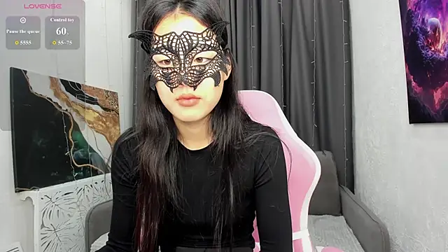 Snapshot of HelenBlazeTrt chatting on April 1, 2:01 am HelenBlazeTrt online show from April 1, 2:01 am