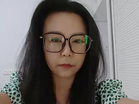 Snapshot of yunchui0101 chatting on February 13, 6:31 am yunchui0101 online show from February 13, 6:31 am