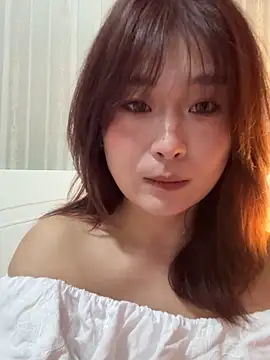 Snapshot of A-cola chatting on February 13, 11:50 am A-cola online show from February 13, 11:50 am