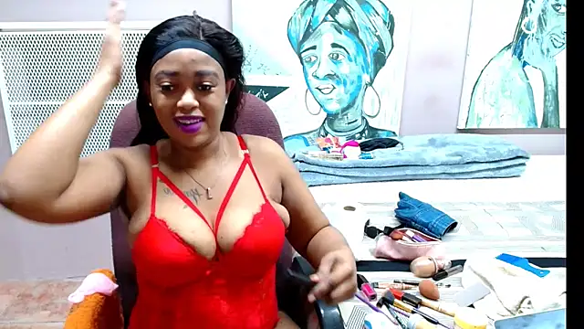 TyraHotxxx online show from March 26, 5:35 am