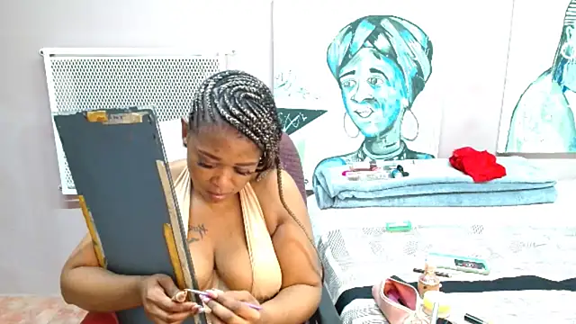 TyraHotxxx online show from April 15, 6:09 am