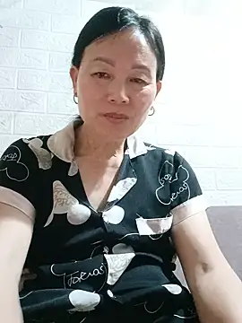 Kiss love2 online show from May 23, 1:59 pm
