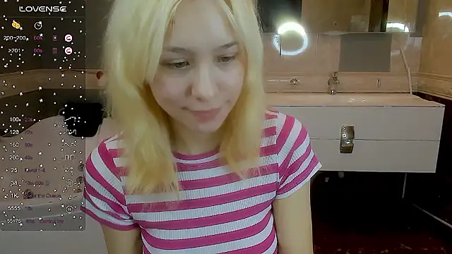 EmilyTrase online show from March 7, 1:24 am