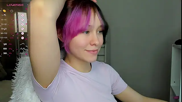 Snapshot of EmilyTrase chatting on July 14, 1:08 am EmilyTrase online show from July 14, 1:08 am
