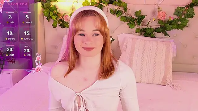 Snapshot of Abigail_Forland chatting on March 1, 5:09 am Abigail Forland online show from March 1, 5:09 am