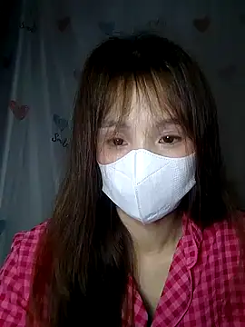 Snapshot of -Bada- chatting on April 14, 4:40 am -Bada- online show from April 14, 4:40 am