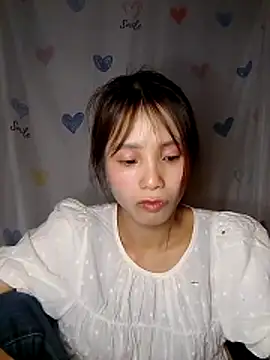 Snapshot of -Bada- chatting on April 15, 6:31 am -Bada- online show from April 15, 6:31 am