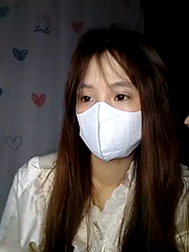 Snapshot of -Bada- chatting on April 16, 1:06 am -Bada- online show from April 16, 1:06 am