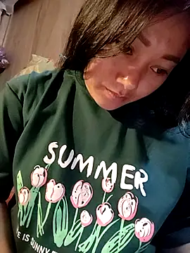 Snapshot of HUONG19999 chatting on February 28, 3:13 pm HUONG19999 online show from February 28, 3:13 pm