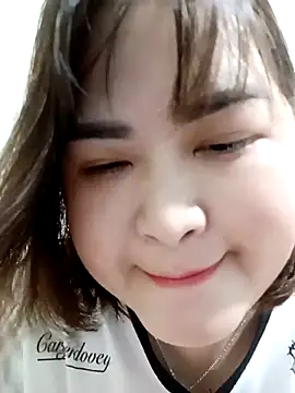 Snapshot of Kee-kimlee chatting on March 19, 1:37 pm Kee-kimlee online show from March 19, 1:37 pm