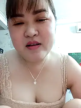 Snapshot of Kee-kimlee chatting on March 24, 8:08 am Kee-kimlee online show from March 24, 8:08 am