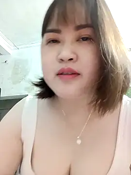 Snapshot of Kee-kimlee chatting on March 25, 1:33 am Kee-kimlee online show from March 25, 1:33 am