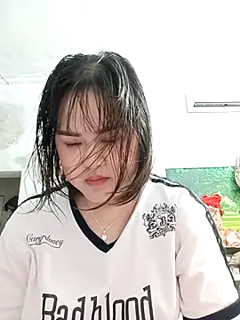 Snapshot of Kee-kimlee chatting on March 27, 3:23 am Kee-kimlee online show from March 27, 3:23 am