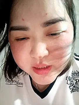 Snapshot of Kee-kimlee chatting on April 6, 6:14 am Kee-kimlee online show from April 6, 6:14 am