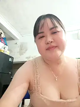 Snapshot of Kee-kimlee chatting on April 9, 3:06 am Kee-kimlee online show from April 9, 3:06 am