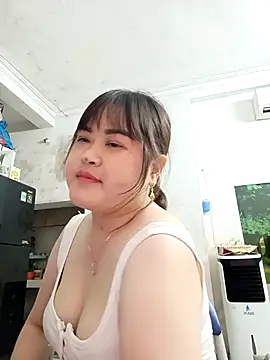 Snapshot of Kee-kimlee chatting on April 10, 2:00 pm Kee-kimlee online show from April 10, 2:00 pm