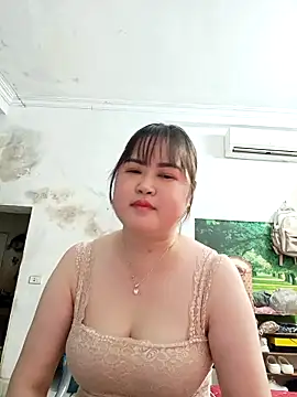 Snapshot of Kee-kimlee chatting on April 24, 9:39 pm Kee-kimlee online show from April 24, 9:39 pm