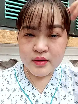 Snapshot of Kee-kimlee chatting on May 11, 9:26 am Kee-kimlee online show from May 11, 9:26 am