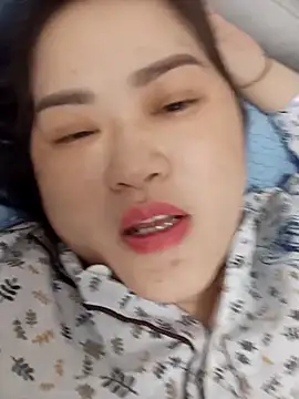 Snapshot of Kee-kimlee chatting on May 12, 2:14 pm Kee-kimlee online show from May 12, 2:14 pm