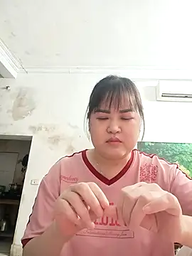 Snapshot of Kee-kimlee chatting on May 15, 2:29 am Kee-kimlee online show from May 15, 2:29 am