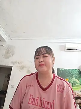 Snapshot of Kee-kimlee chatting on May 24, 9:03 am Kee-kimlee online show from May 24, 9:03 am