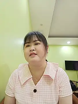 Snapshot of Kee-kimlee chatting on July 17, 3:24 am Kee-kimlee online show from July 17, 3:24 am