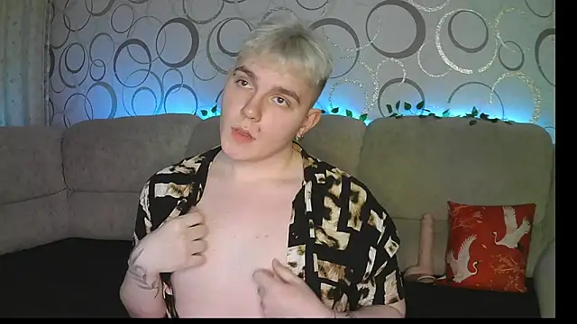 Snapshot of heatctrl chatting on February 14, 7:32 pm heatctrl online show from February 14, 7:32 pm