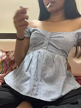 Cute-Nikki69 online show from February 17, 11:11 pm