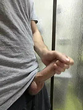 buyukyarak31 online show from March 1, 10:01 pm