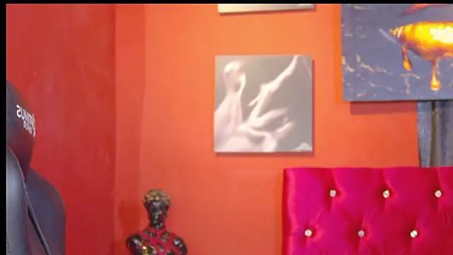 Snapshot of katie_rougee_ chatting on February 14, 9:11 pm katie rougee online show from February 14, 9:11 pm