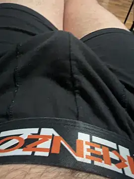 Snapshot of geilboy12 chatting on February 11, 7:08 pm geilboy12 online show from February 11, 7:08 pm