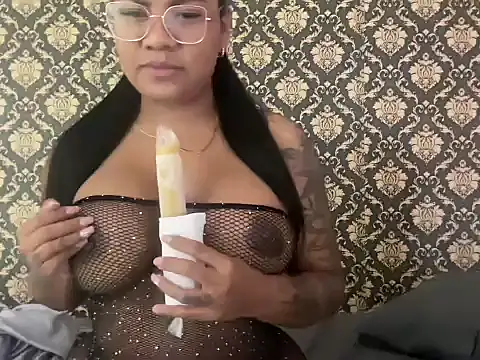 nicol star online show from March 6, 9:11 pm