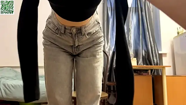 VickieKush online show from April 10, 4:12 pm