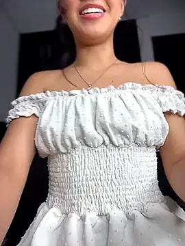 Snapshot of GoodGirlGoneBadXXX chatting on February 17, 6:47 pm GoodGirlGoneBadXXX online show from February 17, 6:47 pm