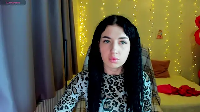 Snapshot of milanasky5 chatting on February 23, 7:22 pm milanasky5 online show from February 23, 7:22 pm